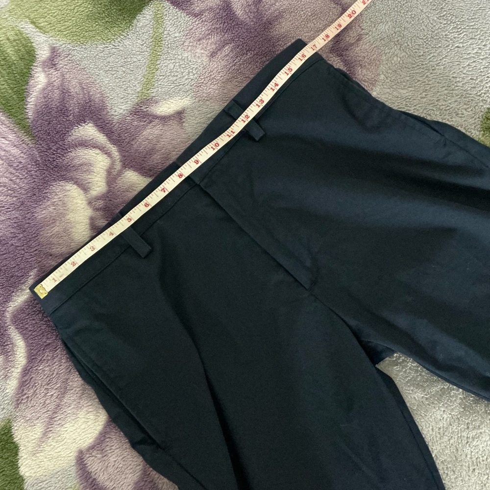 Banana Republic Men’s Straight Italian-Stretch Chino Pant - Picture 16 of 16